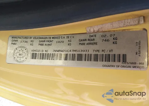 2007 Volkswagen New Beetle 2.5L z USA, uszkodzony, nr VIN 3VWRW21C47M513931